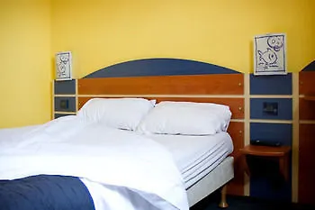 Altica Bordeaux Aeroport Hotel 2*